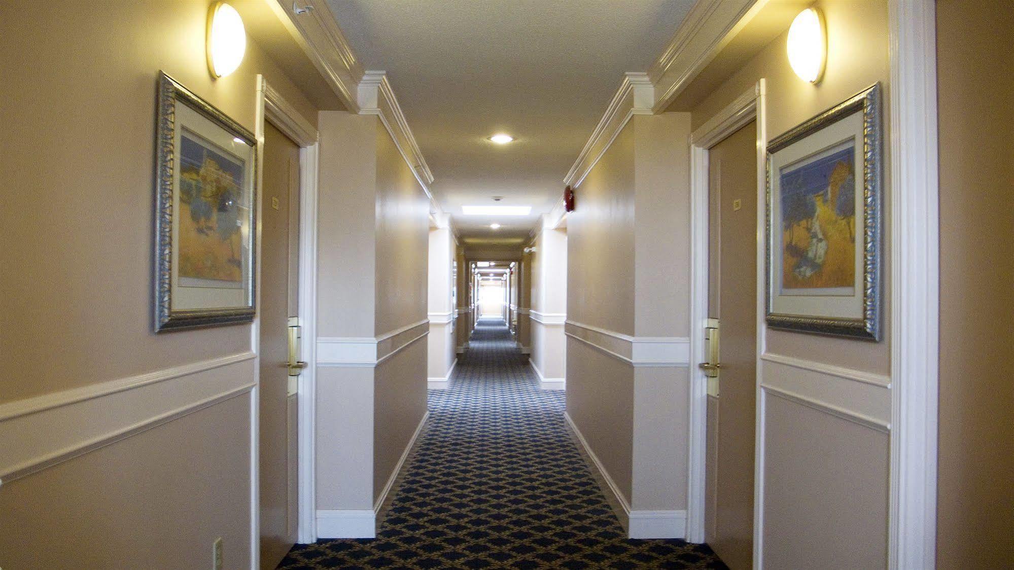 Hotel Red Lion And Victoria